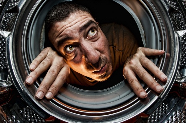 Следите за состоянием стиральной машины. Фото с сайта kakprosto.ru